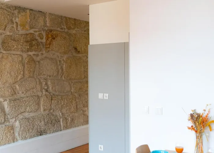 Groovy By Upperground *